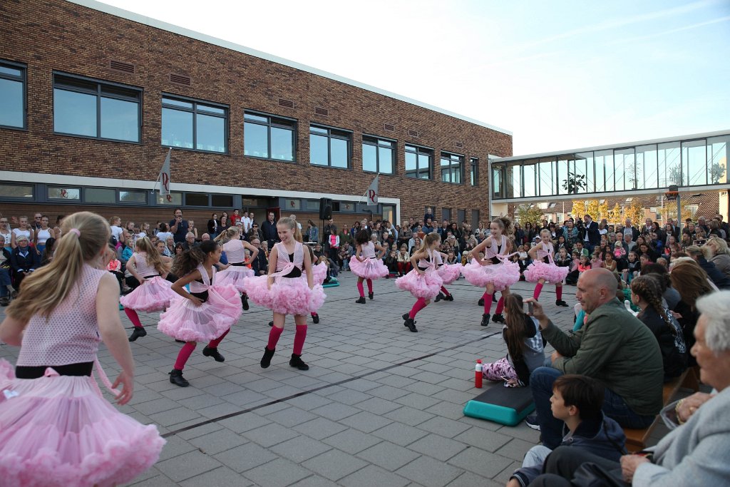 Schoolplein Festival B 350.jpg